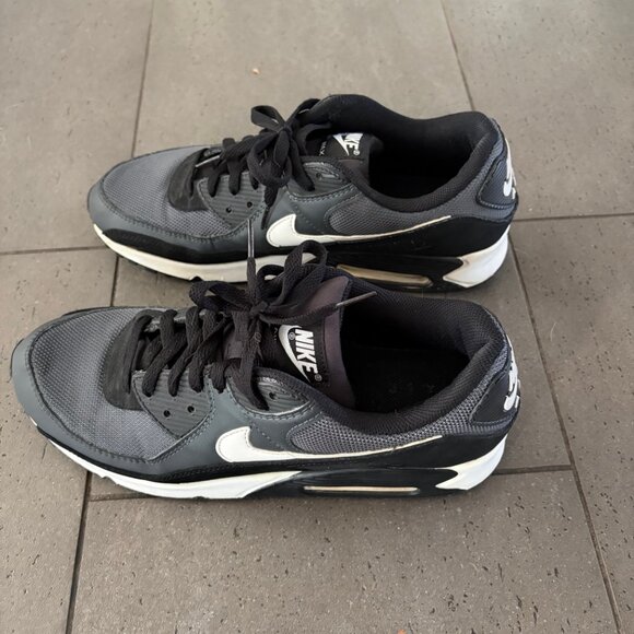Nike Air Max 90 Runners - Size 11 - Picture 2 of 6
